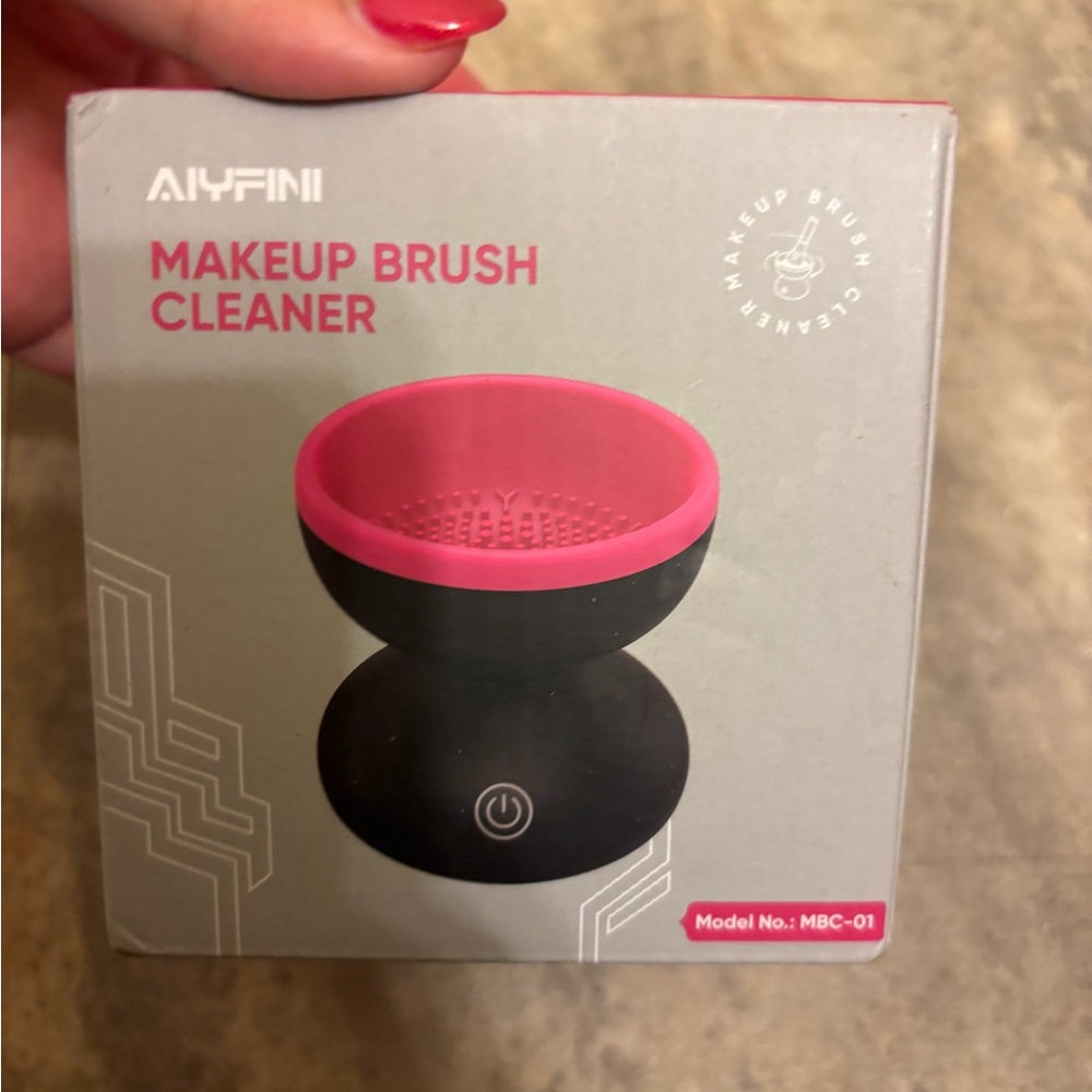 Pink and Black Makeup Brush Cleaner